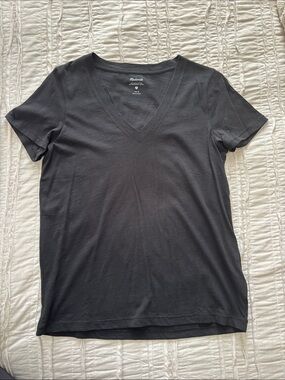 Madewell Black V-Neck Short Sleeve Tee